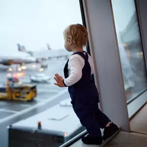 Flyga med barn