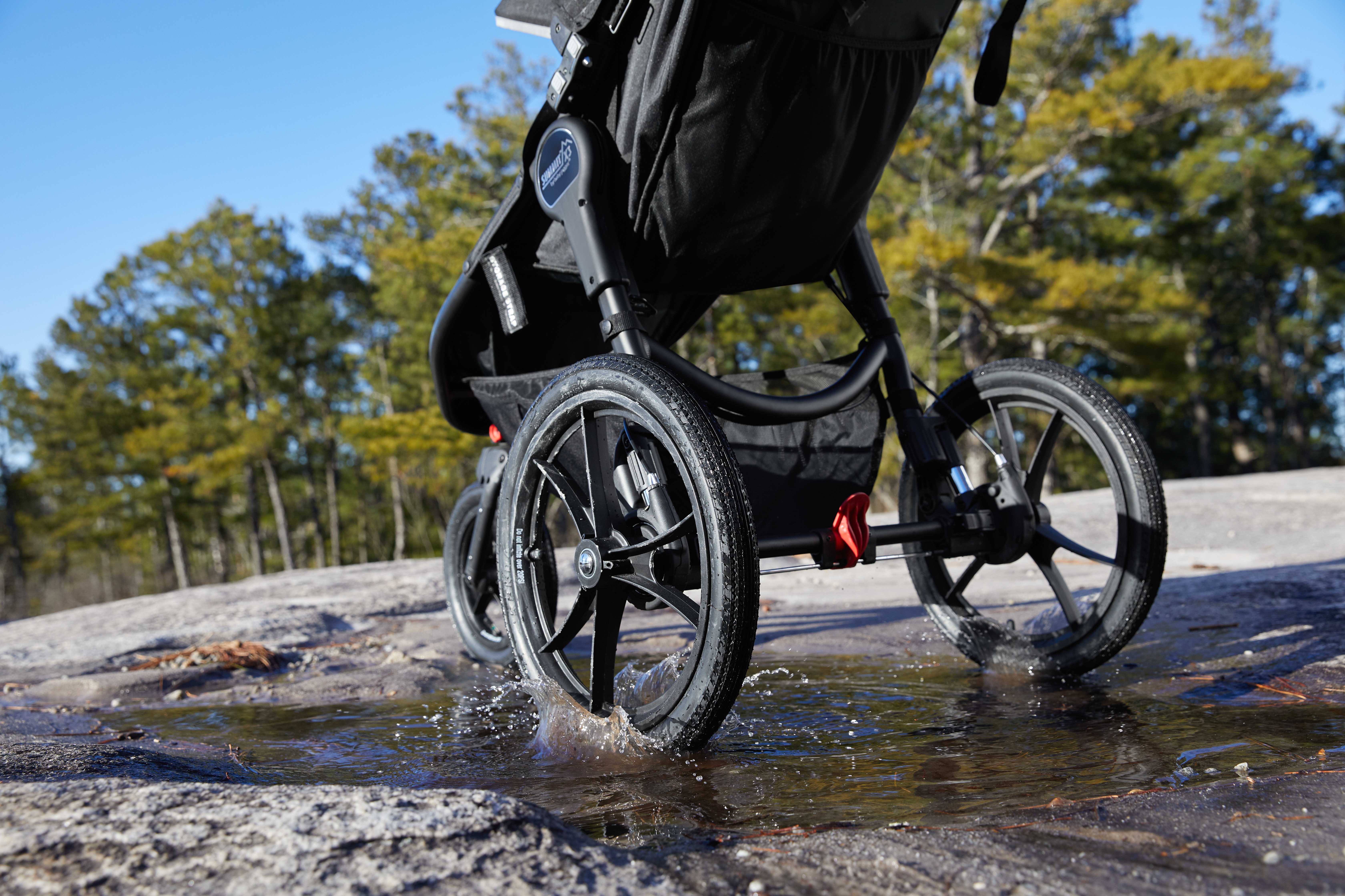 Baby Jogger Poussette 3 roues Summit X3 Midnight Black Commander en ligne babymarkt