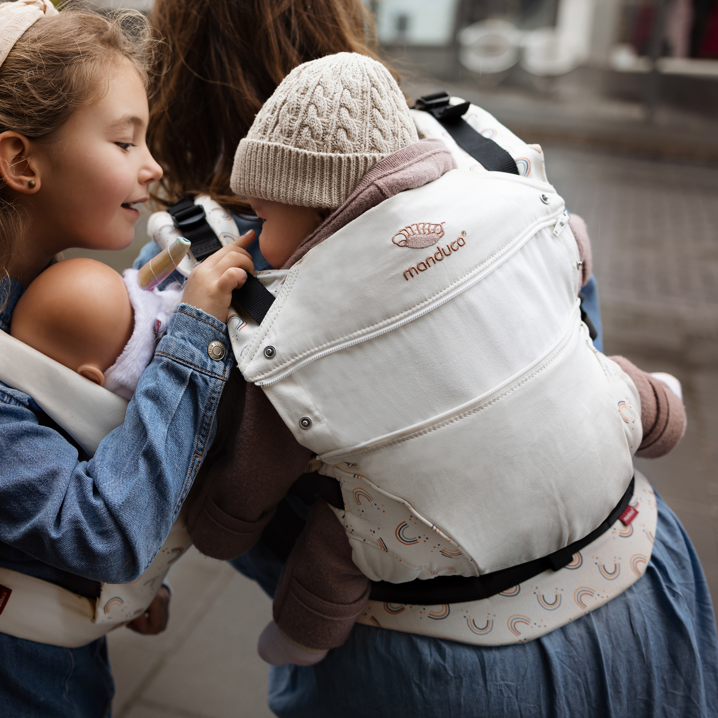 Manduca Porte bebe dorsal ventral First edition limitee RainbowDay Commander en ligne babymarkt