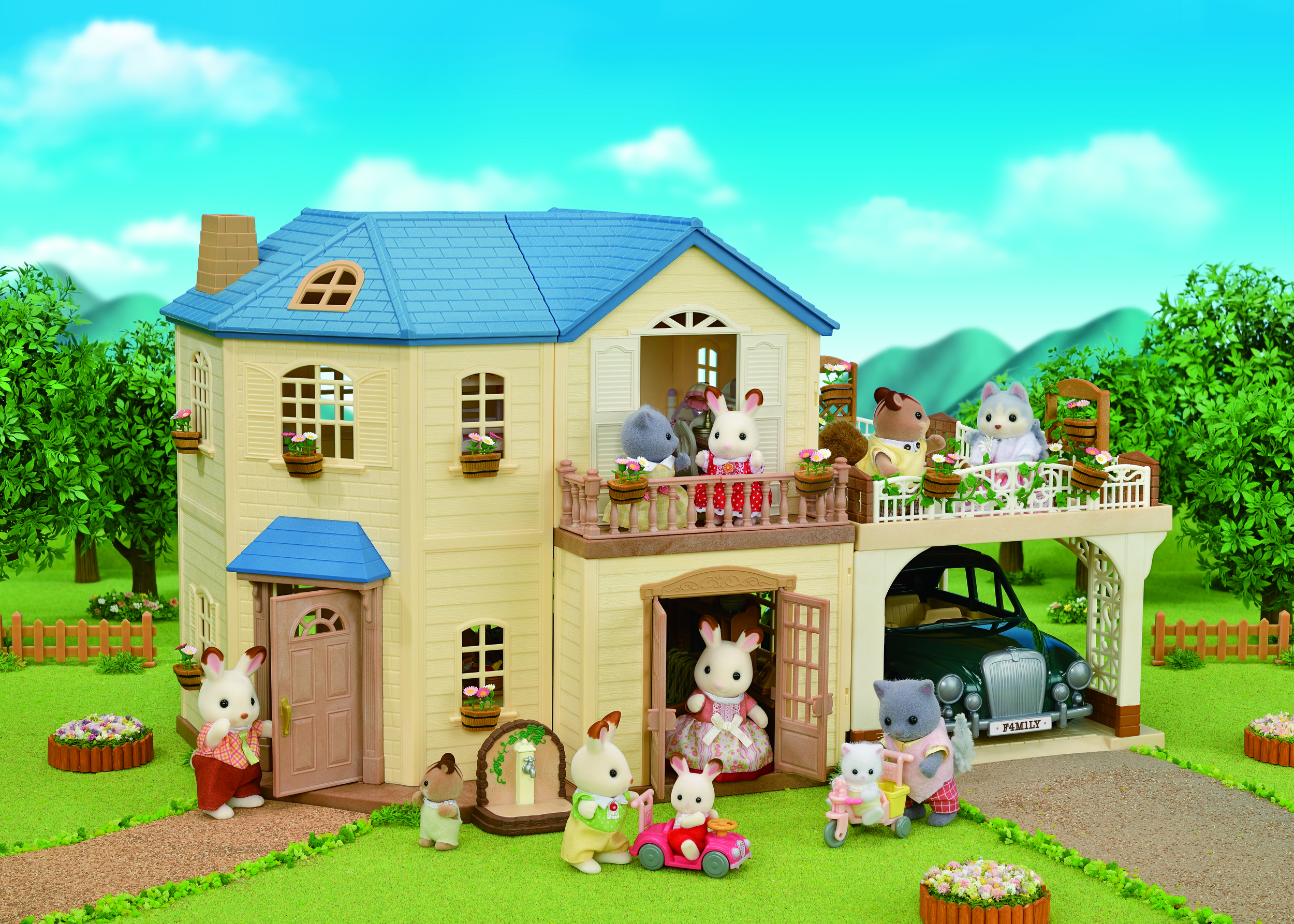 Sylvanian Families Casa de pueblo con cochera set regalo Haz tu pedido online