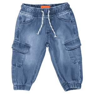 Jeans i mellomblå denim