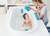 Skip Hop Vaso para enjuagar el pelo Moby, azul