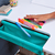 Verstellbarer Schreibtisch mit Stuhl "Grow Together“, aschgrau