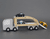 Autotransporter mit Sportwagen