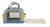 Hund mit Tasche und Pflege-Set