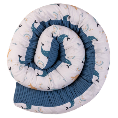 Ullenboom Tour de lit traversin enfant piqué gaufré baleines bleu 200 cm