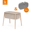 STOKKE® Snoozi™ Stubenbett inkl. Matratze Sandy Beige + Gratis Snoozi™ Bag Grey