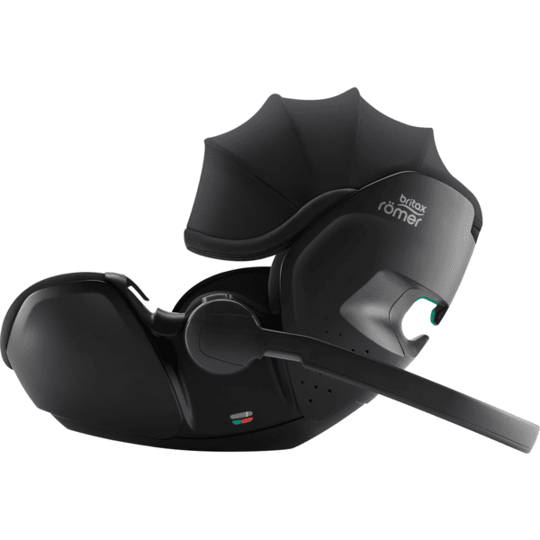 Britax Römer - Notre poussette tout-terrain SMILE III rentre facilement  dans le coffre d'une voiture SMART, avec même encore un peu de place ! Le  pliage facile, compact et autoportant de la