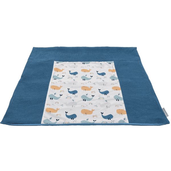 Ullenboom Vaihtolapun suojus Waffle Pique Motif Blue Whales 75 x 85 cm