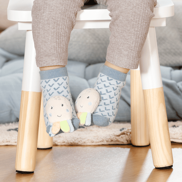 hochet bébé avec chaussettes jouet icône isolé 1906099 Art