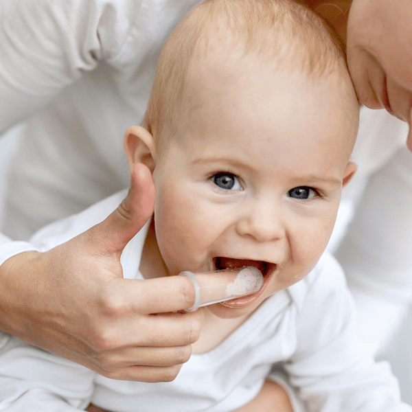 Nuk Cepillo de dientes para bebés : : Salud y cuidado