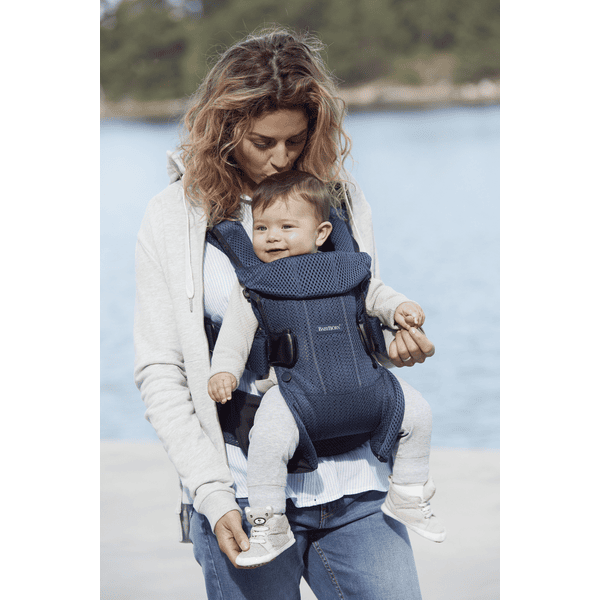 BABYBJORN Babytrage One Air Mesh Marine blau