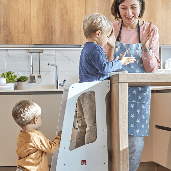 Torre di apprendimento regolabile con sistema anticaduta bianca KIDSAFE