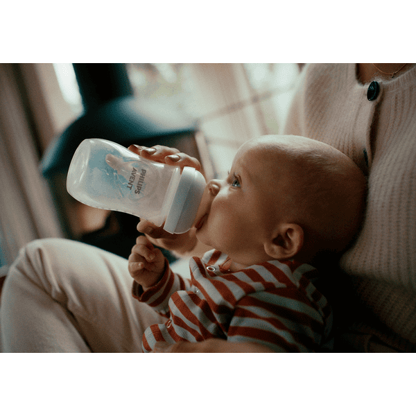 Natural Response Baby Bottle with Airfree vent SCY673/01