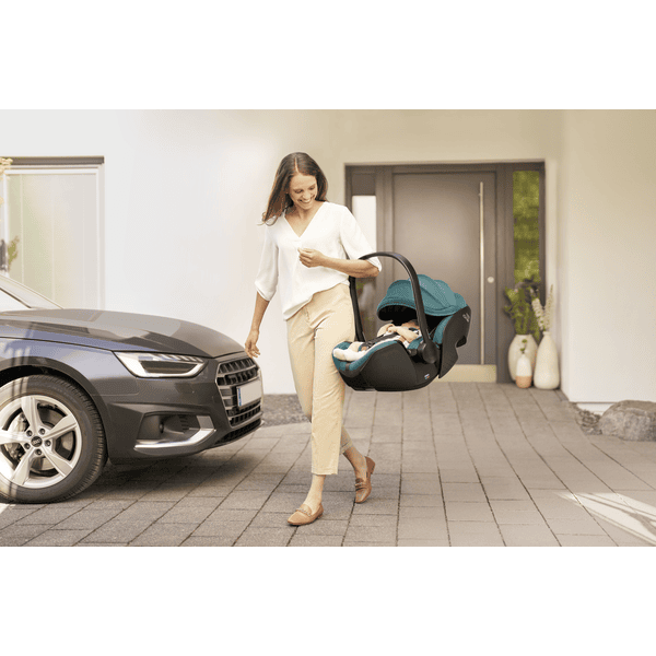 Britax Römer - Notre poussette tout-terrain SMILE III rentre facilement  dans le coffre d'une voiture SMART, avec même encore un peu de place ! Le  pliage facile, compact et autoportant de la