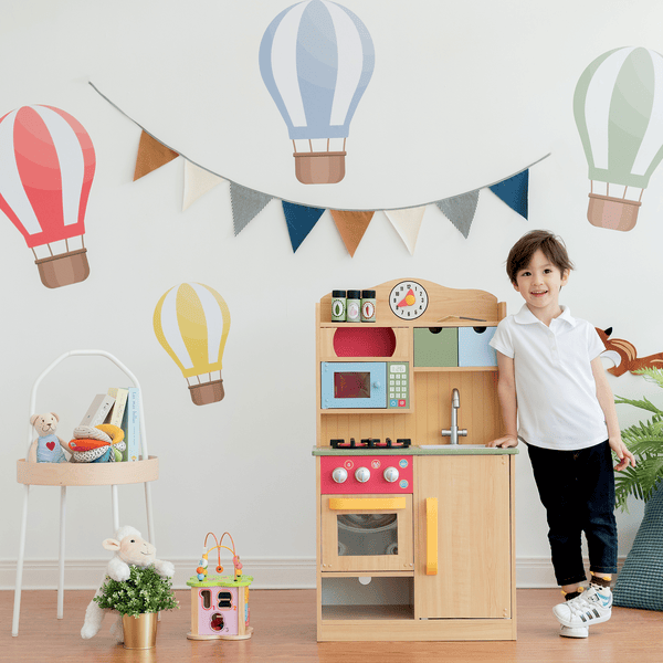 Cucina giocattolo in legno per bambine e bambini o piccoli chef