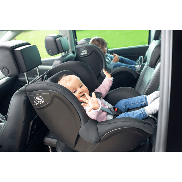 Britax R mer Autostoel Dualfix 2 R Moonlight Blue pinkorblue