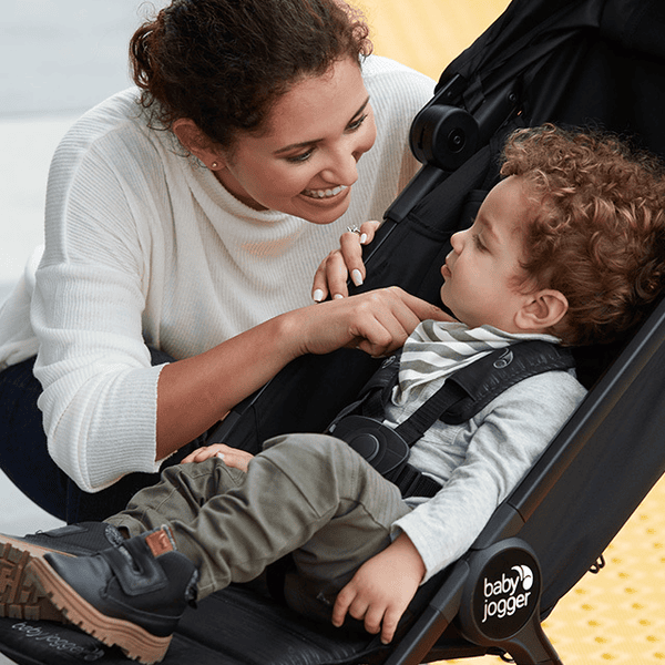 baby jogger Poussette compacte City Tour 2 Shadow Grey arceau habillage pluie roseoubleu