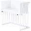 dreamgood Beistellbett Buche weiß lackiert | Matratze Prime Air | Nestchen, weiß Sternemix lichtgrau/silbergrau





