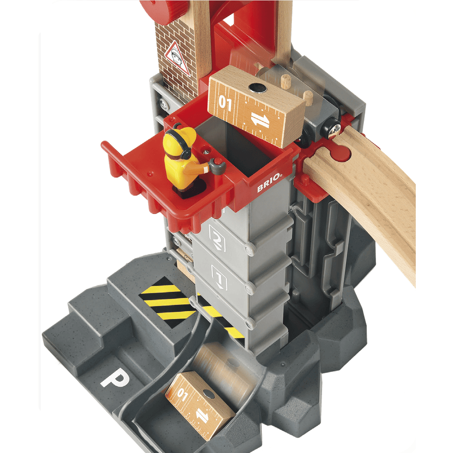 BRIO® WORLD Large Warehouse Set with Elevator