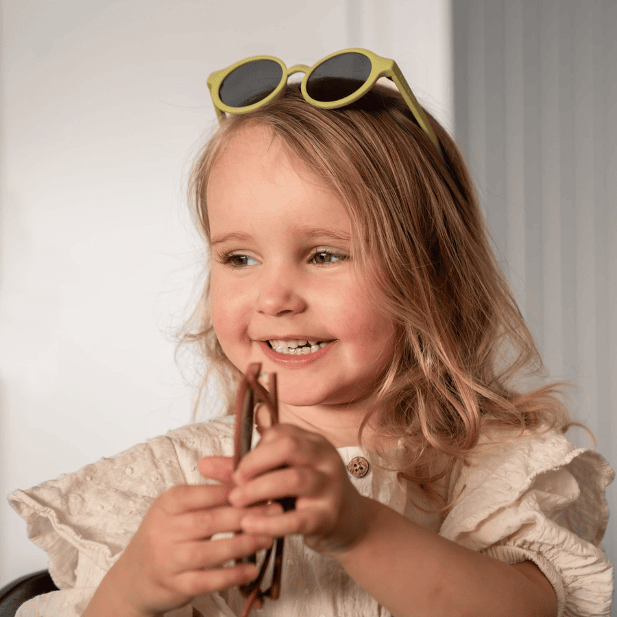 Filibabba  Solglasögon för barn tillverkade av återvunnen plast 1-3 år - Oasis